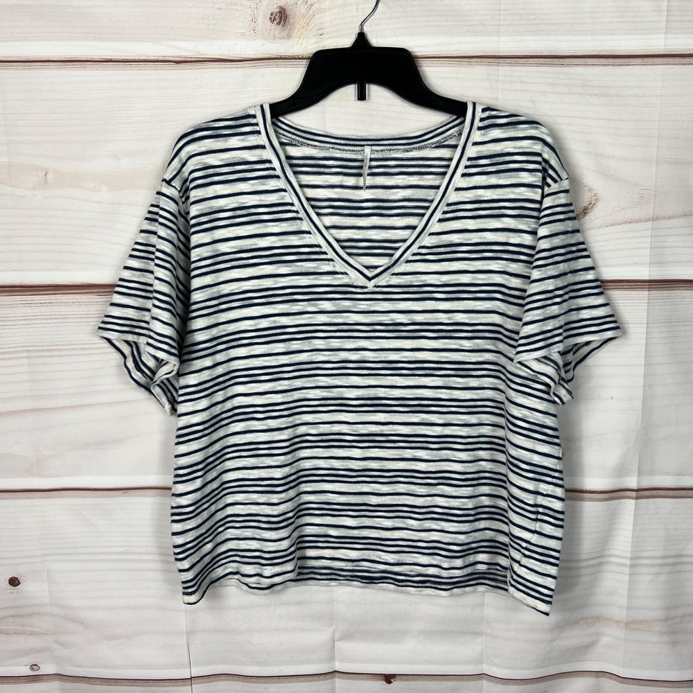Hello Nite Top Women M Blue White Stripe T-Shirt V-Neck Relaxed Fit Short Sleeve